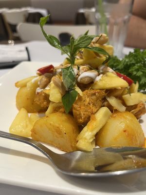 Massaman with lion’s head mushroom and pineapple. Lovvved it!  at Veggielicious Thai in Petaling Jaya