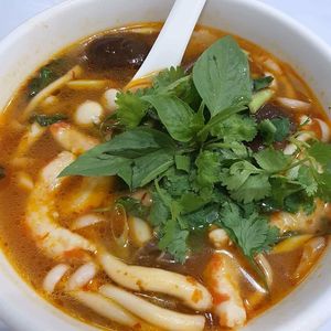 tom yum soup at Veggielicious Thai in Petaling Jaya