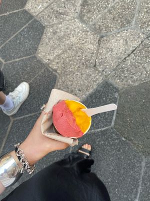 Guttttt  at Amorino in Nice