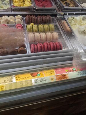 vegan flavours labelled at Amorino in Strasbourg