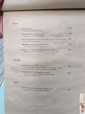 Wine at Primeur Cantine in Paris