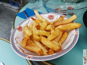 French fries at Primeur Cantine in Paris