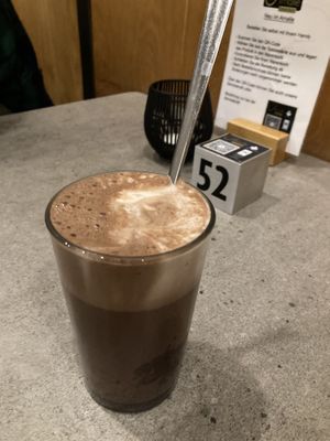 Vegane heiße Schokolade   at Amalie in Speyer