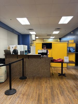 ghost kitchen looking Ah  at Midnight Cookies in Gainesville