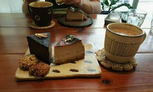 chai tea and cake at Mana in Naha