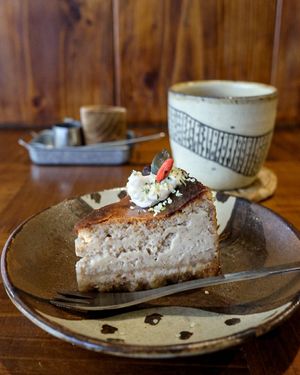 Cheesecake and coffee at Mana in Naha