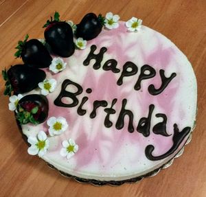 Vegan Raw Strawberry Cheesecake at Foodwise Kitchen in Arcata