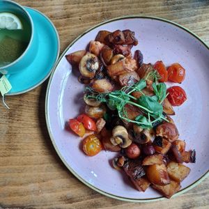 Vegan breakfast hash at Wapentake in Leeds