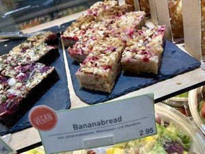 unusual vegan banana bread at Dean & David - Ernst-August in Hannover