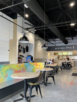 Nice cool, clean setting. at Grandpa Mac - Coastal Hwy in Rehoboth Beach