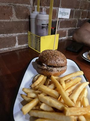 Burger mit veganem Beef Style Patty und Pilzen. Super Pommes!  at Bareburger - Hell's Kitchen in New York City
