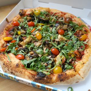 Pizza vegan at Pizza Julia in Paris