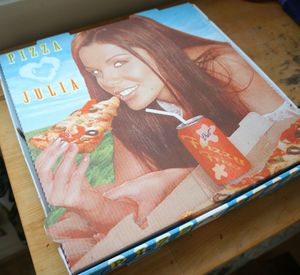 Retro Pizza box at Pizza Julia in Paris