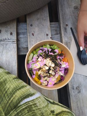 Rainbow bowl at Superfood Deli - Mariahilfer in Vienna