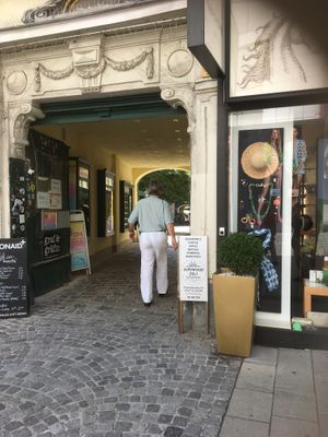 Look for the sign at Superfood Deli - Mariahilfer in Vienna