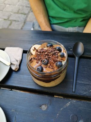 Fitness porridge at Superfood Deli - Mariahilfer in Vienna