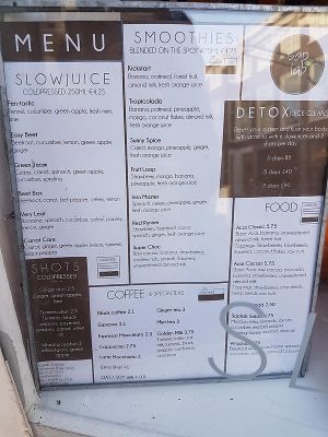 menu at Saplab Slowjuice in The Hague