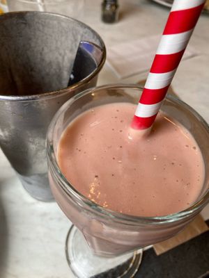 Hibiscus Mango vegan milkshake at Silver Diner in Frederick