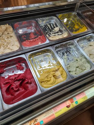 Fruit options (all fruits are vegan) at Amorino - Garrett in Lisbon