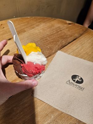 Chocolate, mango, lemon and raspberry at Amorino - Catedral in Sevilla