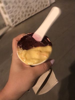 Half açai and half passion fruit   at Amorino - Alcázar in Sevilla