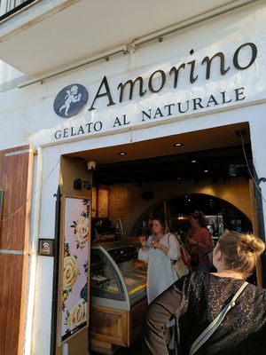 Front of the shop at Amorino in Ibiza