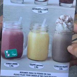 vegan drinks at Amorino in Ibiza