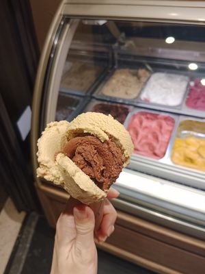 Pistachio & Chocolate 😋 at Amorino in Verona