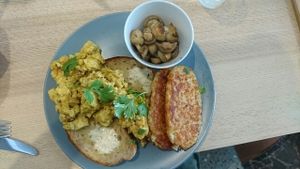 Tofu scramble w/ hashbrowns n mushrooms  at Wombat Cafe & Store in Dromana