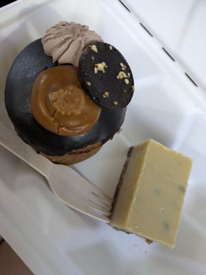 Cheesecake and Biscoff cake at Wombat Cafe & Store in Dromana