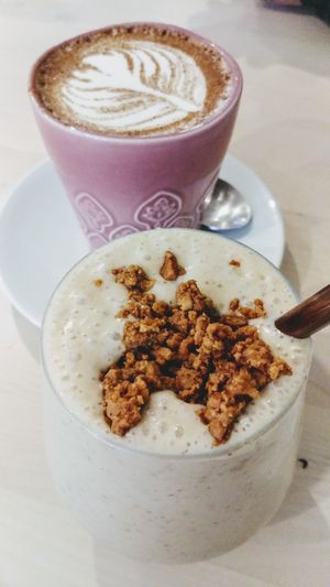 Gingerbread latte (back)
High roller smoothie (front) at Wombat Cafe & Store in Dromana
