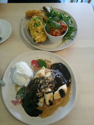 Pancakes and big breakfast at Wombat Cafe & Store in Dromana