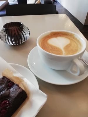 Cappuccino with oat milk at Cafe Como in Klagenfurt