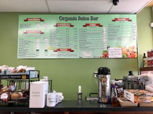 The juice counter at Natural Frontier Market in Astoria