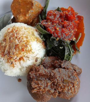 Nasi Padang Jengkol at Cis Culinary in Medan