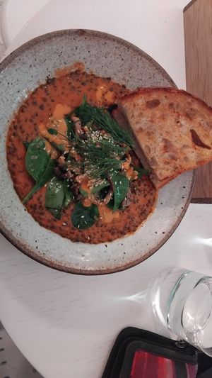 Mnamkaa at Fach Juice Shop in Bratislava