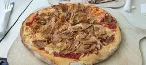 Pizza kebab at 37 grad Kaffeebar Landegeschäft in Lindau