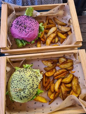  at Flower Burger in Rome