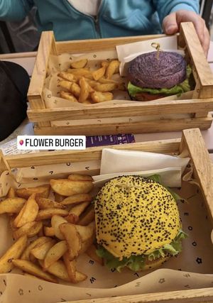  at Flower Burger in Rome