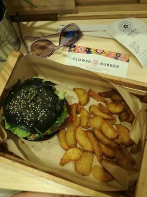( ˘ ³˘)♥ at Flower Burger in Rome