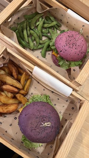 Another two sets  at Flower Burger in Rome