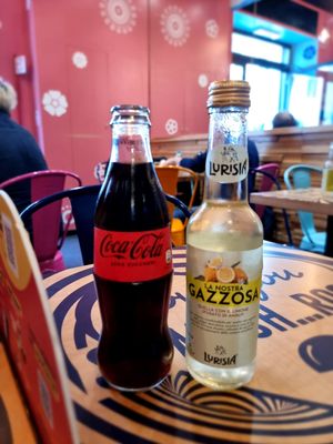 Drinks at Flower Burger in Rome