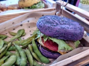 Flower burger with edamame at Flower Burger in Rome
