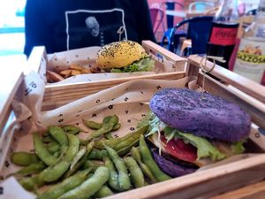 Lunch at Flower Burger in Rome