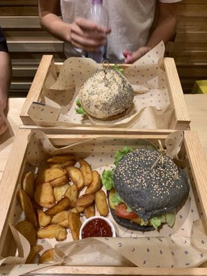 D at Flower Burger in Rome