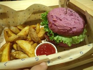 Meal for 10,80euros at Flower Burger in Rome