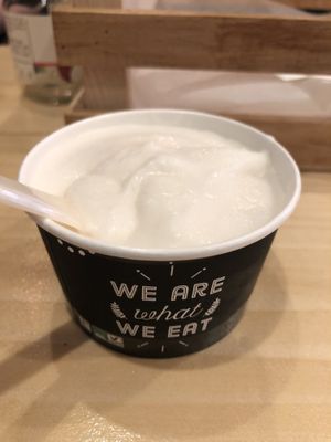 Flower cream at Flower Burger in Rome