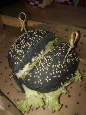 black bun Flower Burger at Flower Burger in Rome