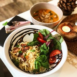 vegetable soup with garlic, carbonara spaghetti with coconut, “bacon”, rich salad and vegan cheese at Simply Vegan in Prievidza