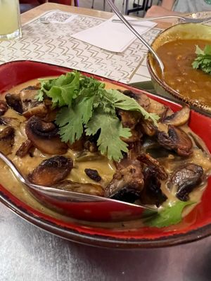 eggplant curry (10/10) at Naan in Medellin